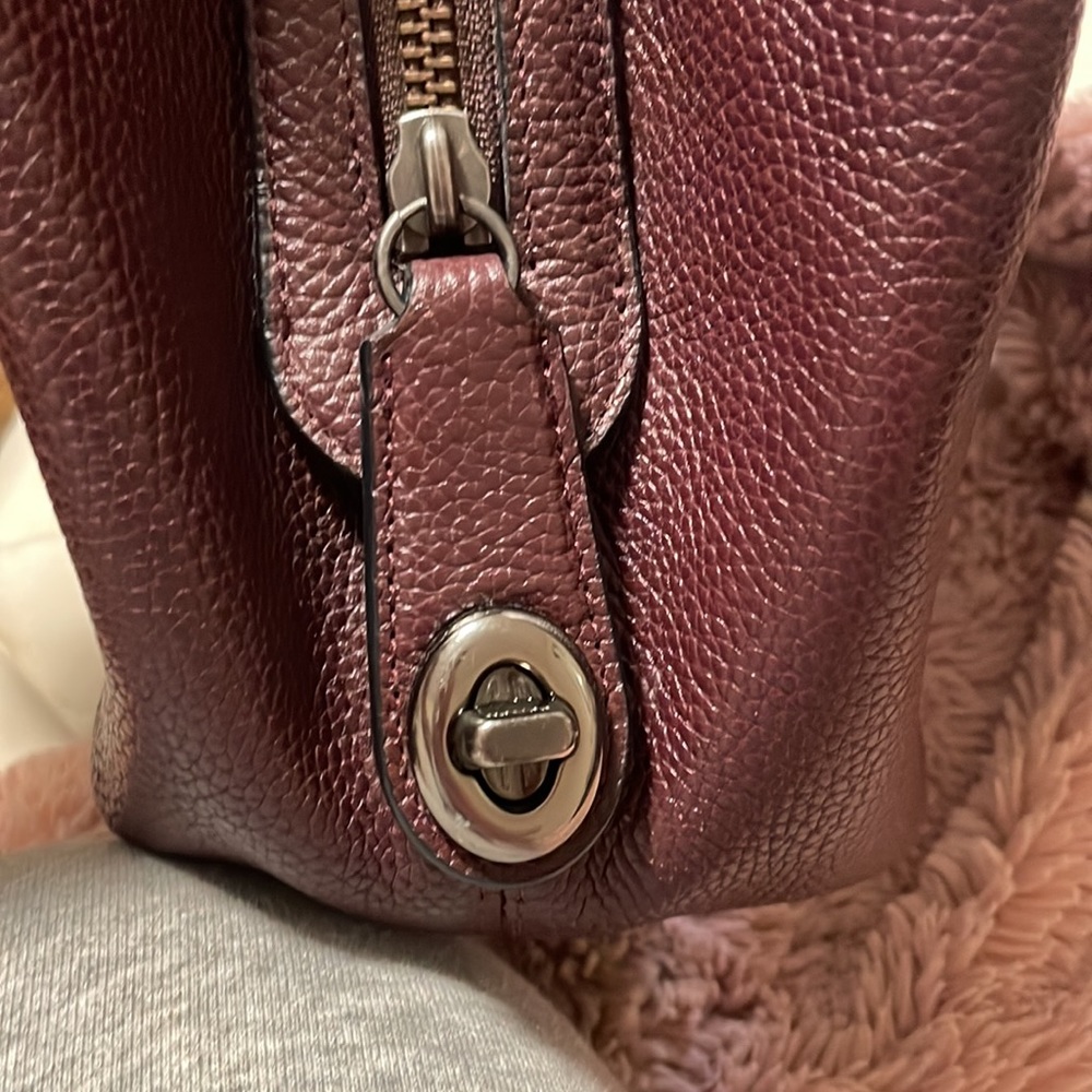 Authentic Coach purse - Picture 9 of 9